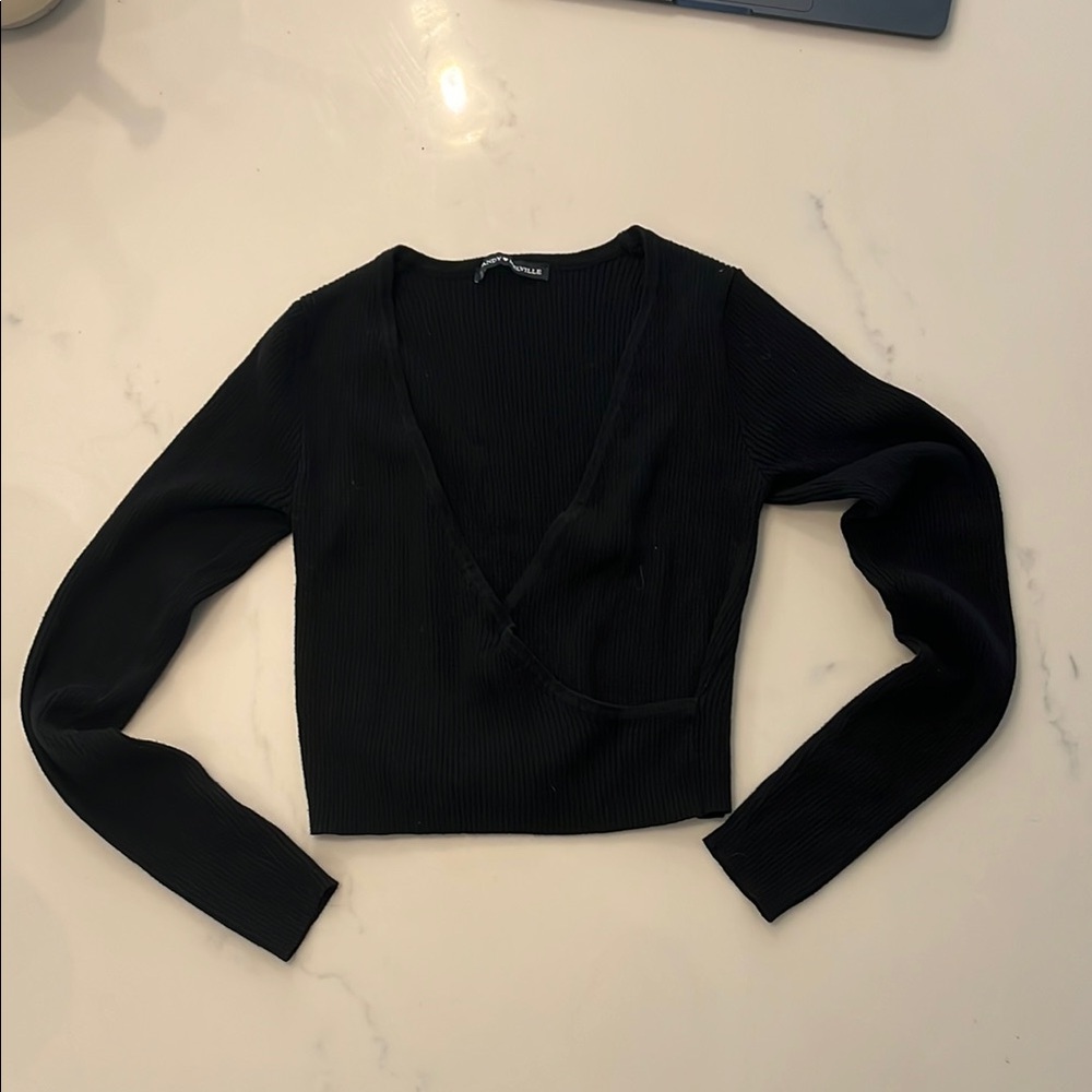 Brandy Melville Black Fitted Long Sleeve Crop Top